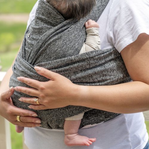 Chicco Boppy ® Comfyfit™ Evolution hordozókendő 3,5 kg -15 kg - Grey