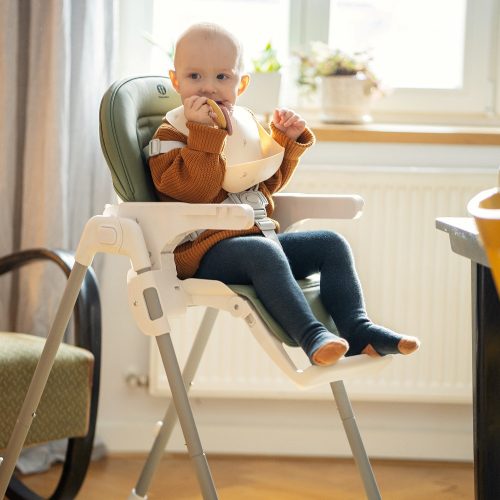 PETITE&MARS  Gusto Etetőszék Pastel Beige