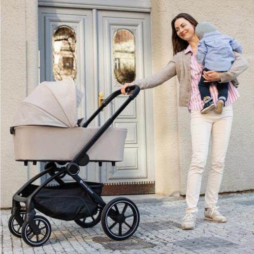 PETITE&MARS SCOUT  Kombinált babakocsi 3 az 1-ben Cappuccino Cream + Core Pro i-Size